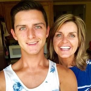 Meet your Posher, Rhonda